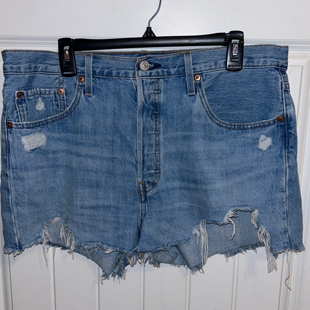 Levi’s 501 Jean shorts W33